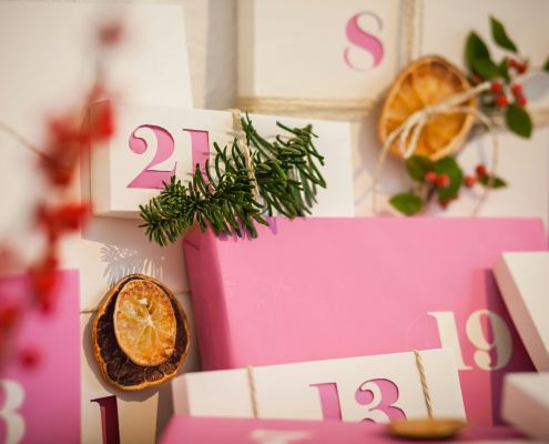 Adventskalender Kartonnagen in rosa